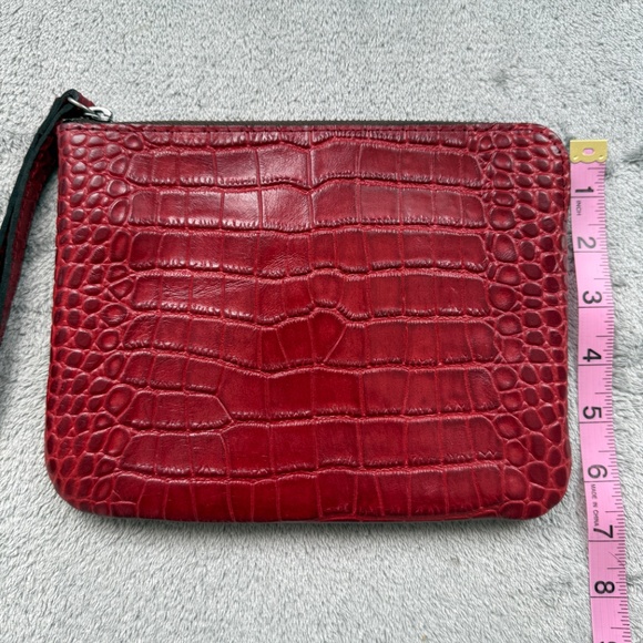 ✨ Patricia Nash Red Croc Embossed Leather Wristlet ✨ - Picture 11 of 11